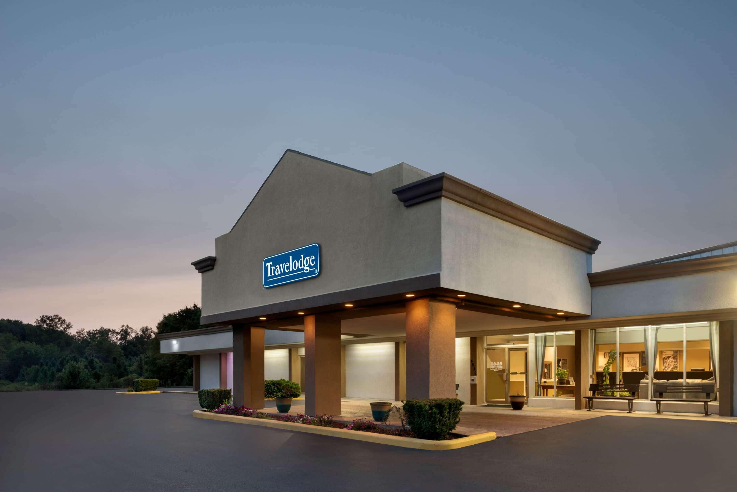 แทรเวลลอดจ์ บาย วินด์แฮม เซนส์วิลล์ Motel ภายนอก รูปภาพ