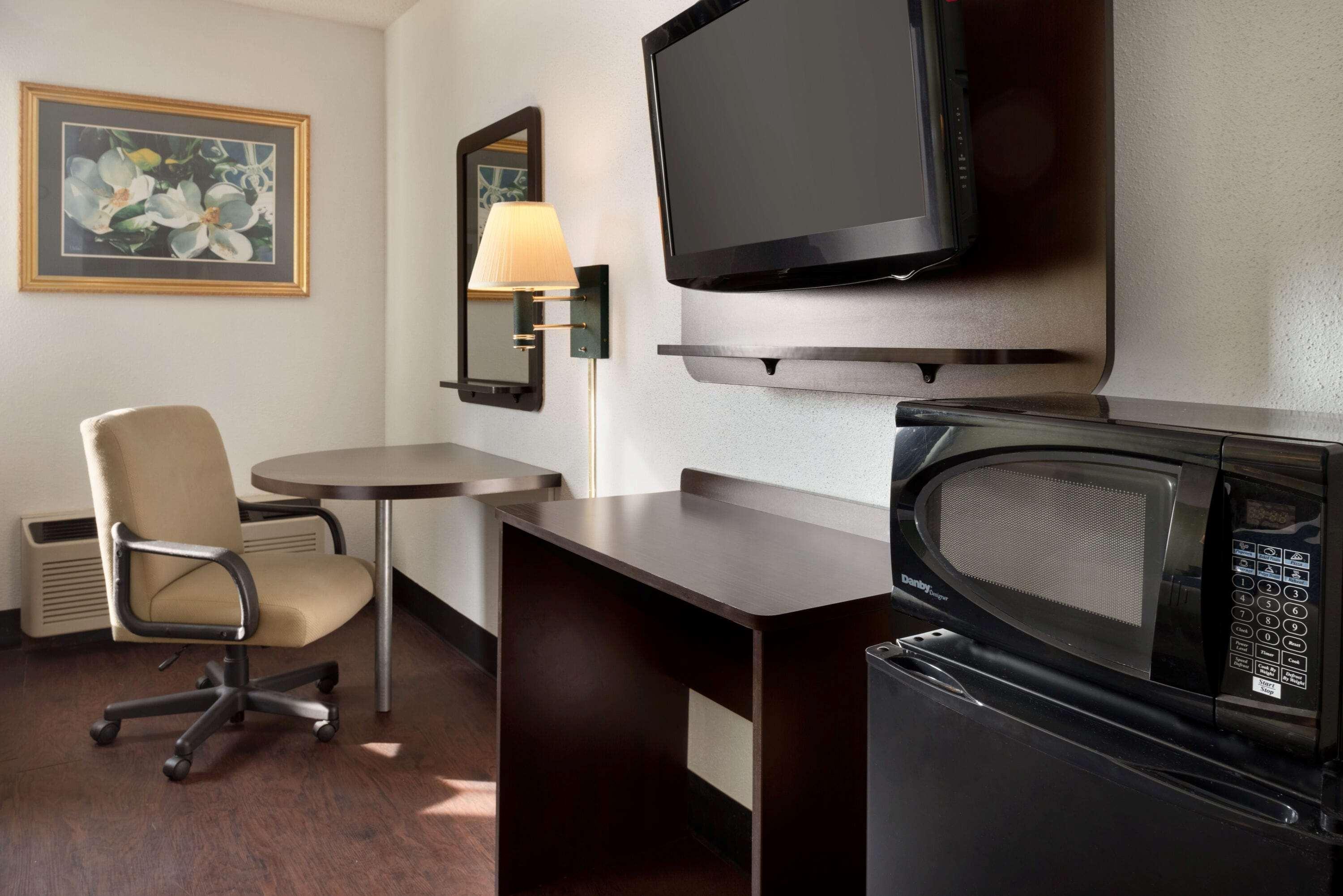 แทรเวลลอดจ์ บาย วินด์แฮม เซนส์วิลล์ Motel ภายนอก รูปภาพ